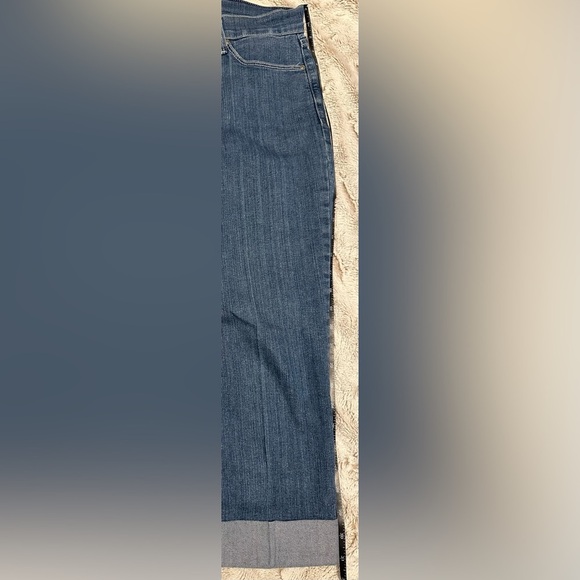 Nydj Marilyn Crop Cuffed Rhinestone Hem Size 10 - Picture 7 of 14